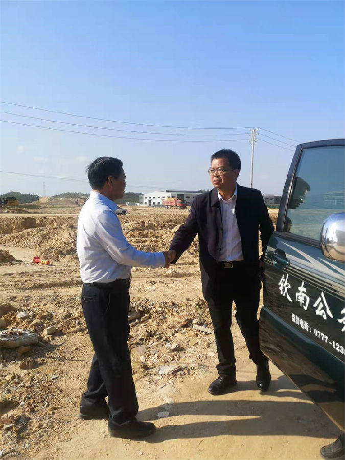2022年3月9日,钦州市钦南区黄登成书记在园区调研.jpg